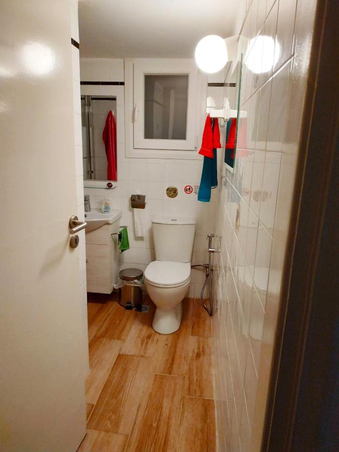 Colorful Apartment 5 Minutes Walk From Acropolis Афины Экстерьер фото